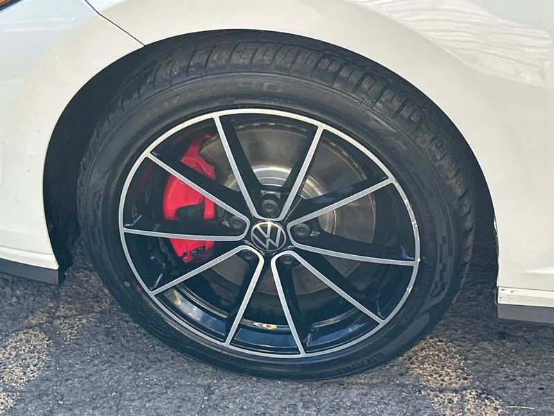 2025 Volkswagen Jetta GLI Autobahn DSG - 23020771 - 10