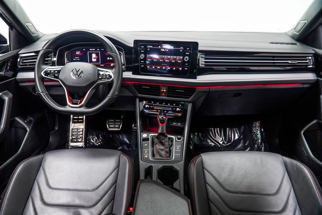 Volkswagen Jetta GLI photo 5
