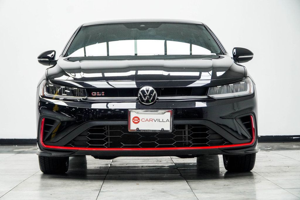 Volkswagen Jetta GLI photo 7
