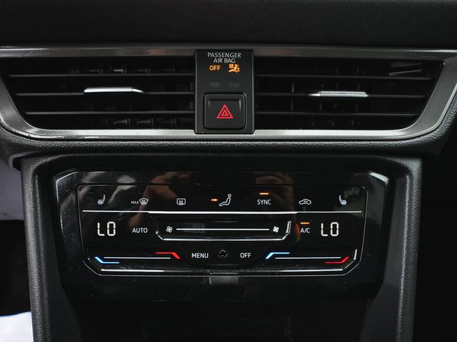 2025 Volkswagen Taos 1.5T SE Black - 23076320 - 26