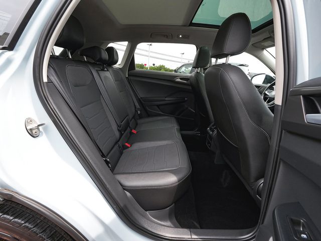 2025 Volkswagen Taos 1.5T SE Black - 23076320 - 40