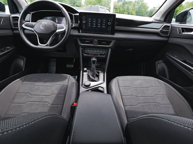 2025 Volkswagen Taos 1.5T SE Black - 23076320 - 47