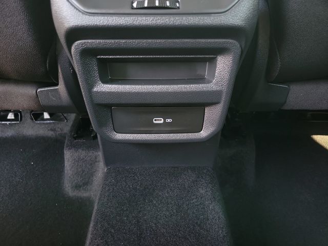 2025 Volkswagen Taos SE 4MOTION - 22915283 - 9