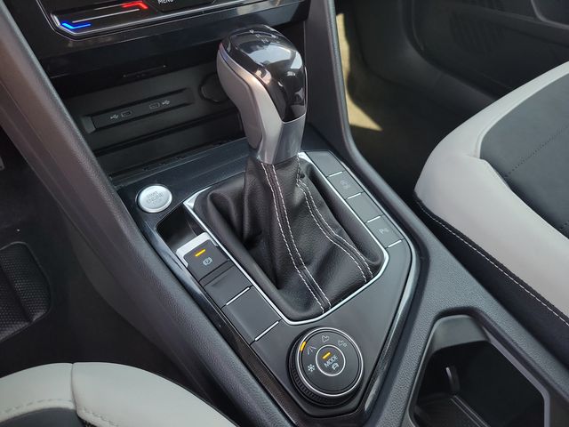 2025 Volkswagen Taos SE 4MOTION - 22915283 - 11