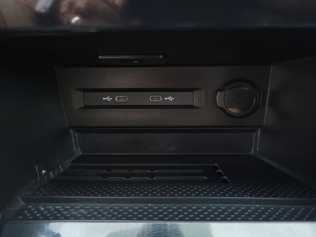 2025 Volkswagen Taos SE 4MOTION - 22915283 - 13