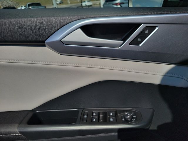 2025 Volkswagen Taos SE 4MOTION - 22915283 - 6