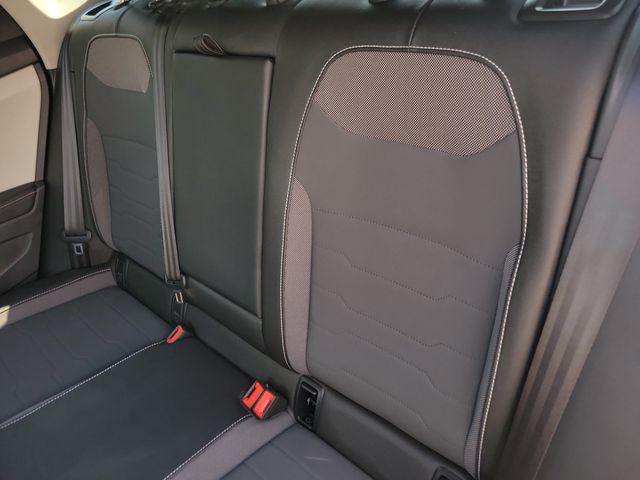 2025 Volkswagen Taos SE 4MOTION - 22915283 - 8