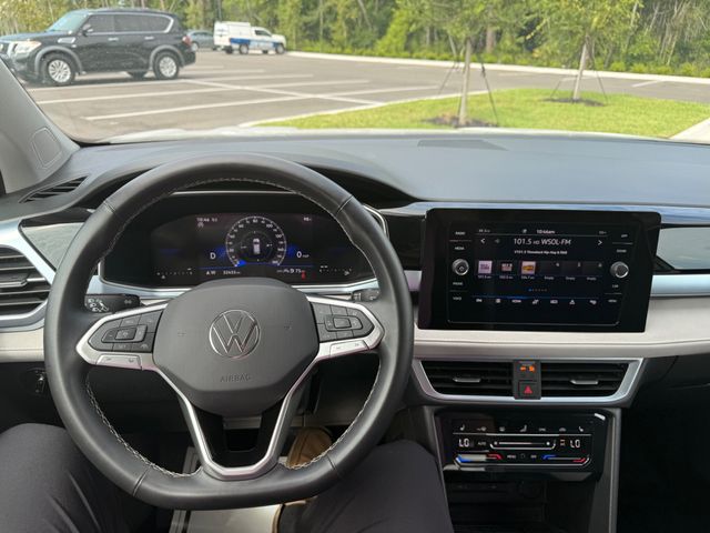 2025 Volkswagen Taos SE 4MOTION - 23024452 - 2