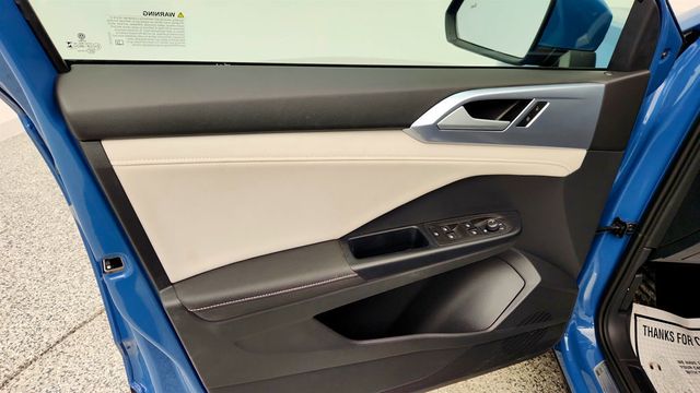 2025 Volkswagen Taos SE 4MOTION - 22978362 - 9