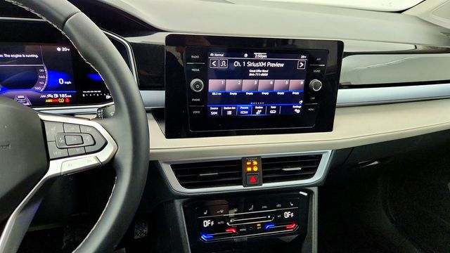 2025 Volkswagen Taos SE 4MOTION - 22978362 - 16