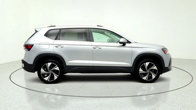 2025 Volkswagen Taos SE 4MOTION - 23030484 - 3