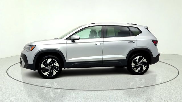 2025 Volkswagen Taos SE 4MOTION - 23030484 - 7