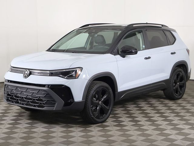 2025 Volkswagen Taos SE Black 4MOTION - 23053910 - 9