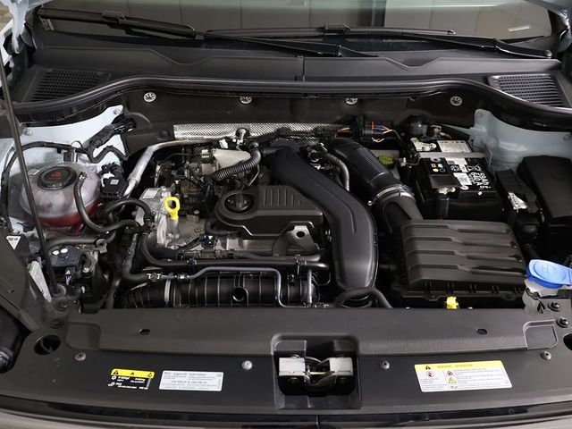 2025 Volkswagen Taos SE Black 4MOTION - 23053910 - 22