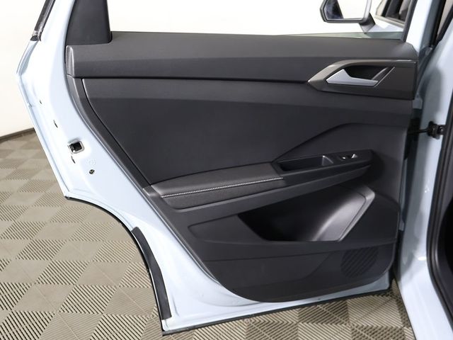 2025 Volkswagen Taos SE Black 4MOTION - 23053910 - 26