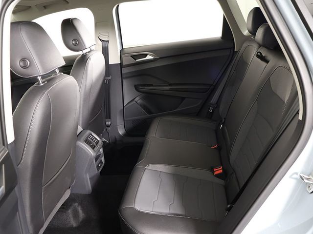 2025 Volkswagen Taos SE Black 4MOTION - 23053910 - 35
