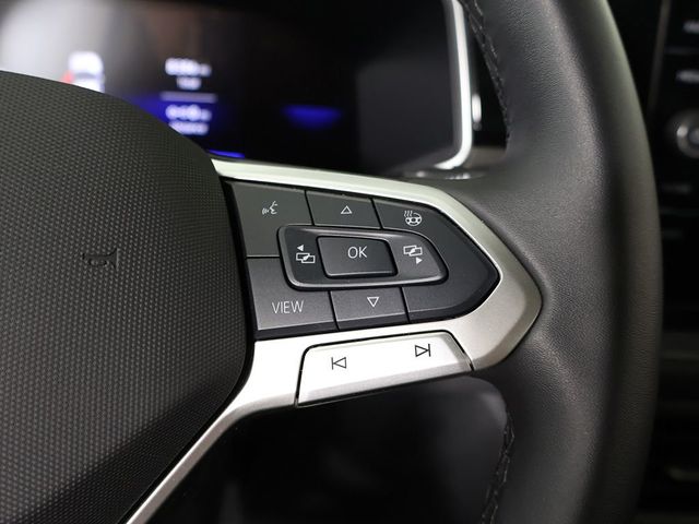 2025 Volkswagen Taos SE Black 4MOTION - 23053910 - 44