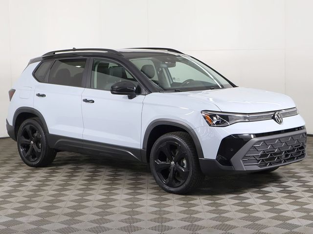 2025 Volkswagen Taos SE Black 4MOTION - 23053910 - 54