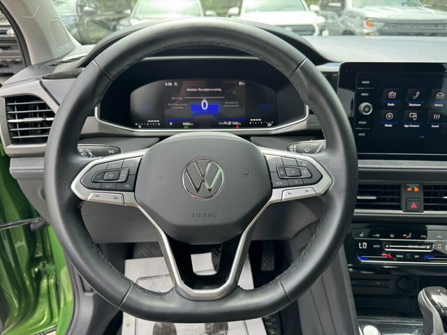 2025 Volkswagen Taos SE Black 4MOTION - 23045650 - 4