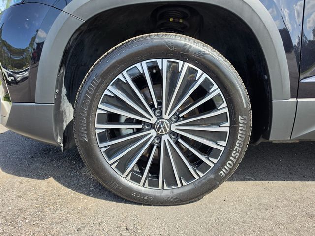 2025 Volkswagen Taos SE FWD - 23022413 - 11
