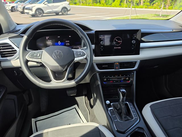 2025 Volkswagen Taos SE FWD - 23022413 - 8