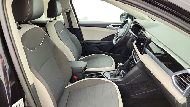 2025 Volkswagen Taos SE FWD - 23087364 - 21