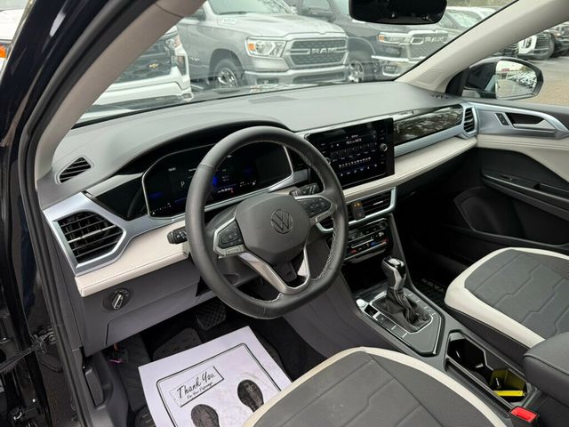 2025 Volkswagen Taos SE FWD - 22969938 - 2