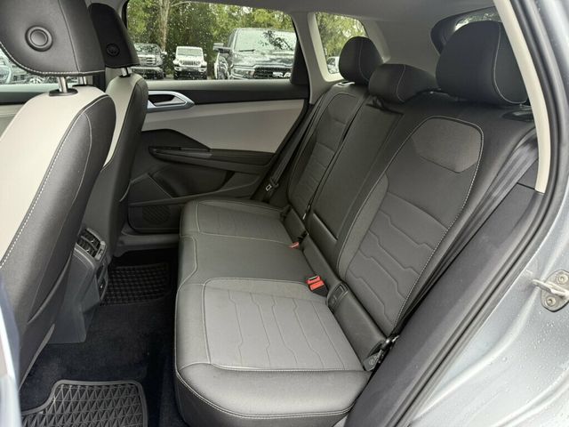 2025 Volkswagen Taos SE FWD - 23060431 - 6
