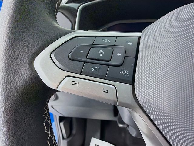 2025 Volkswagen Taos SEL 4MOTION - 22981271 - 10