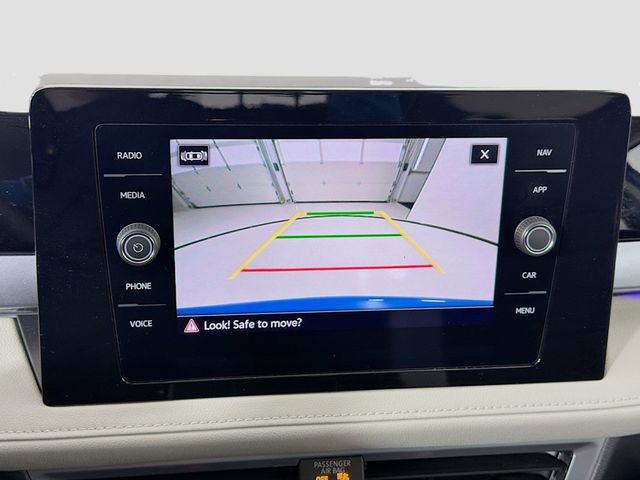 2025 Volkswagen Taos SEL 4MOTION - 22981271 - 14
