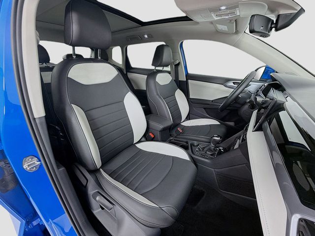 2025 Volkswagen Taos SEL 4MOTION - 22981271 - 29