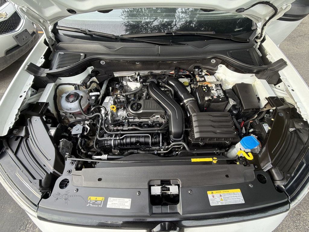 Volkswagen Taos photo 11