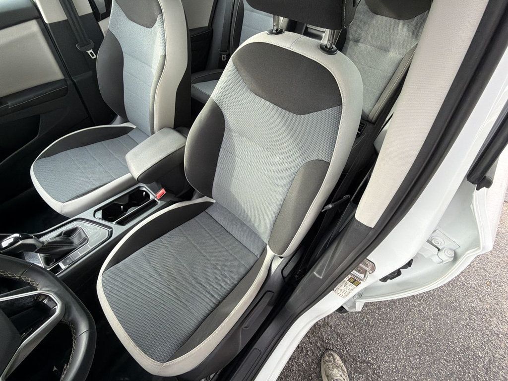 Volkswagen Taos photo 14