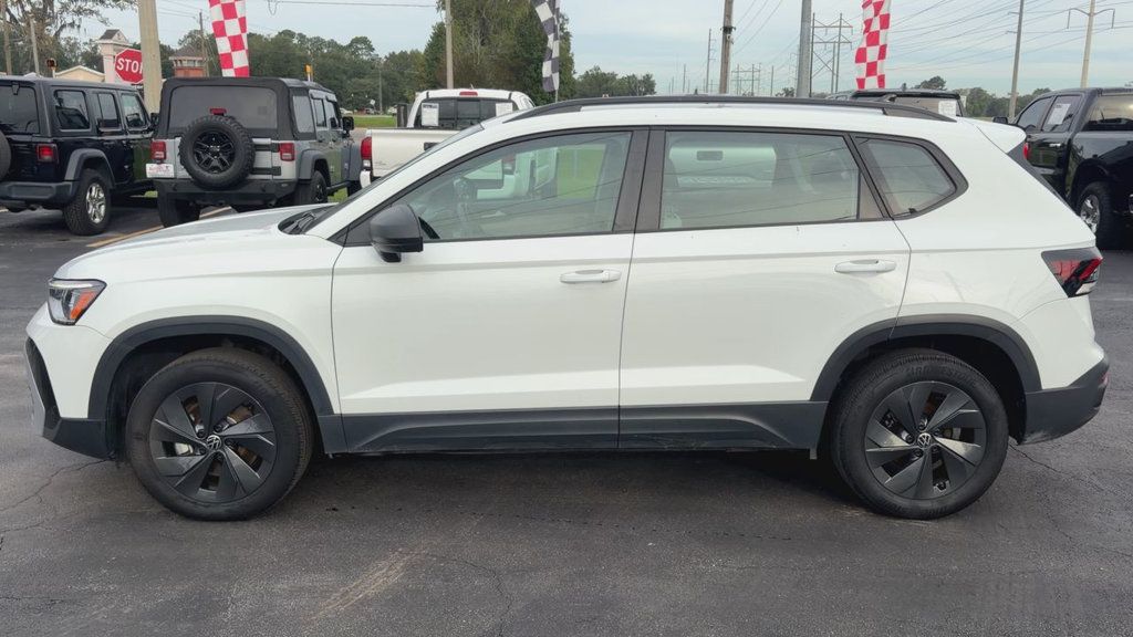Volkswagen Taos photo 5