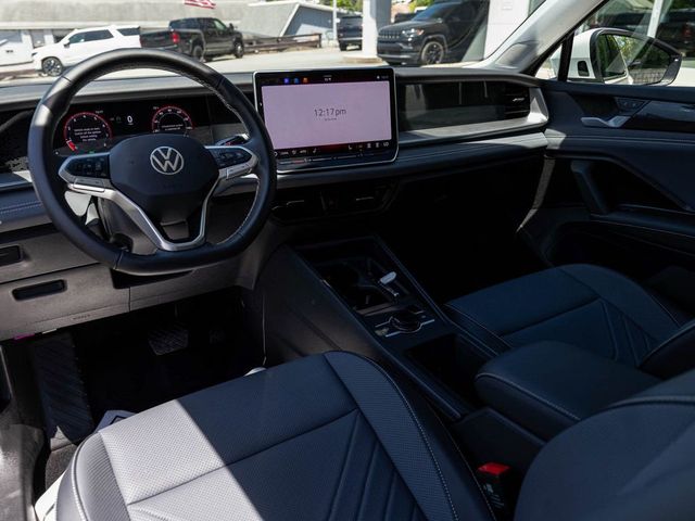 2025 Volkswagen Tiguan 2.0T SE - 23076676 - 15