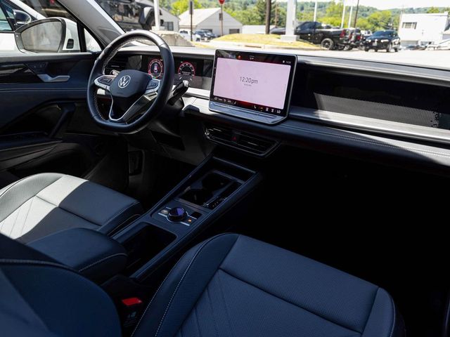 2025 Volkswagen Tiguan 2.0T SE - 23076676 - 29