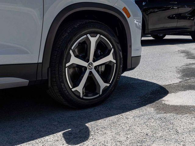 2025 Volkswagen Tiguan 2.0T SE - 23076676 - 8