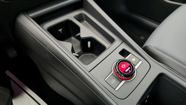 2025 Volkswagen Tiguan 2.0T SE - 22955116 - 15