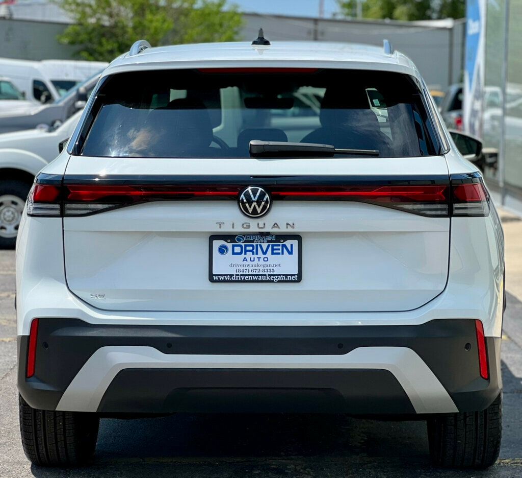 2025 Volkswagen Tiguan 2.0T SE FWD - 23030275 - 3