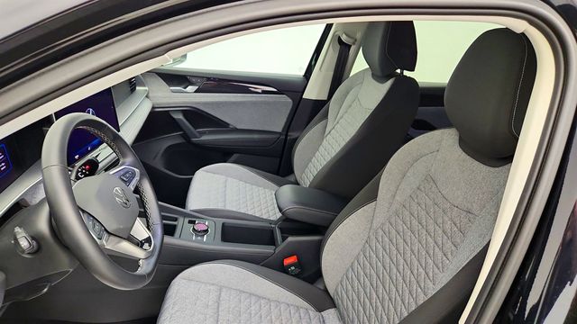 2025 Volkswagen Tiguan 2.0T S FWD - 23026214 - 19