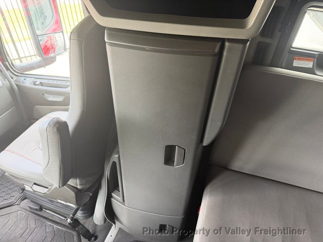 2025 Volvo 760  - 23043299 - 21