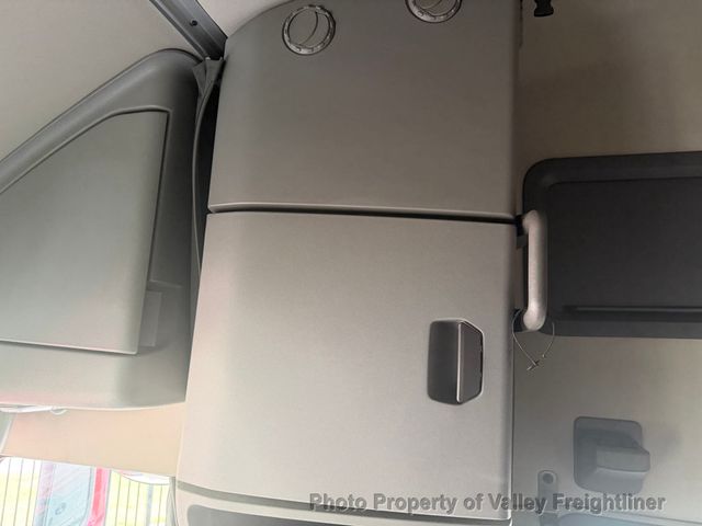 2025 Volvo 760  - 23043299 - 22