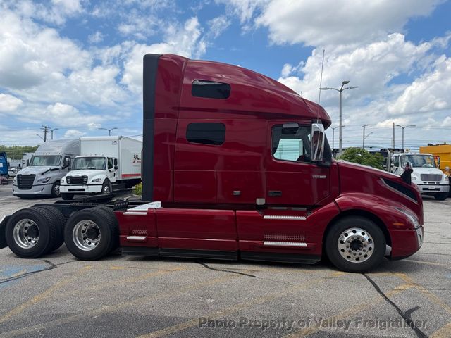 2025 Volvo 760  - 23043299 - 4