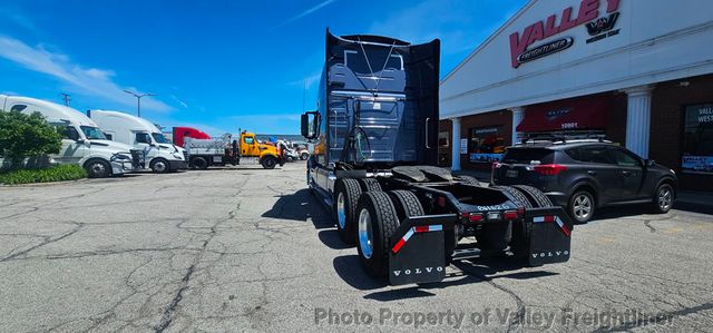 2025 Volvo 760  - 23060148 - 12