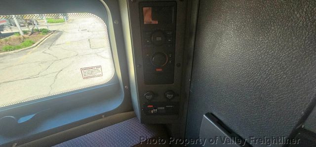 2025 Volvo 860  - 23014838 - 25