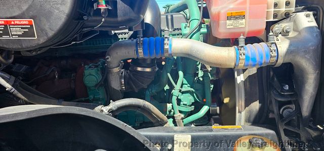 2025 Volvo 860  - 23014838 - 8