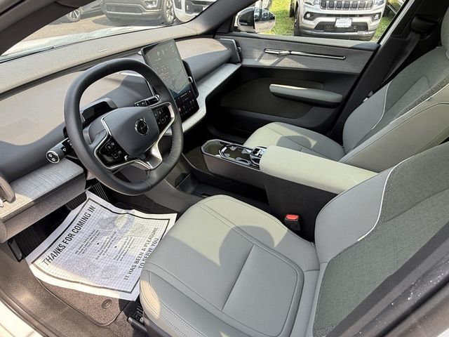 2025 Volvo EX30 Twin Motor AWD Plus w/ Climate Pkg - 23065355 - 10