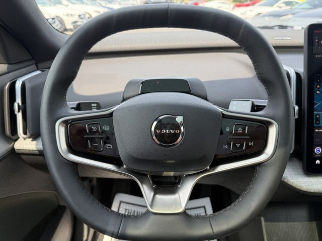 2025 Volvo EX30 Twin Motor AWD Plus w/ Climate Pkg - 23065355 - 11