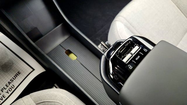 2025 Volvo EX30 Twin Motor AWD Ultra w/ Climate Package - 22997945 - 15