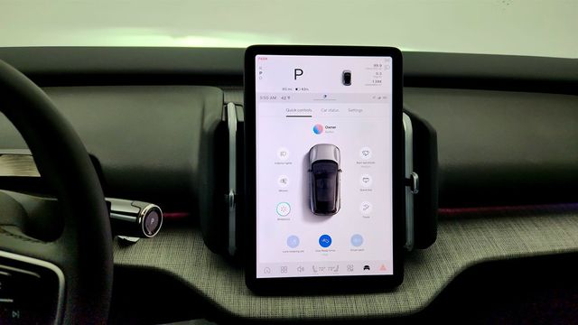 2025 Volvo EX30 Twin Motor AWD Ultra w/ Climate Package - 22997945 - 16